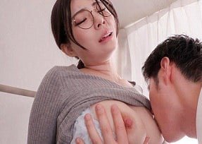 นักเรียนร้องขออาจารย์ Rei Kamiki ให้คะแนน CU ของเขาในช่วงที่เข้าชั้นเรียนร้อน