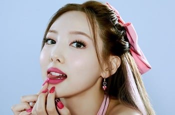 น้องสาว -ในกฎหมายและสามีของเธออย่างลับ ๆ ซ่อนเร้นเมื่อสามีเดินทางไปทำธุรกิจ