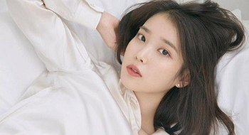 น้องสาวสำนักงานของสำนักงานค้นพบและความลับถูกซ่อนไว้